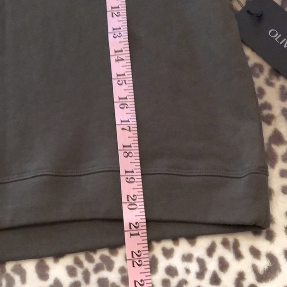 Olivaceous Bubble Arm Sweatshirt in Olive Green Size Small Women’s - Picture 10 of 11